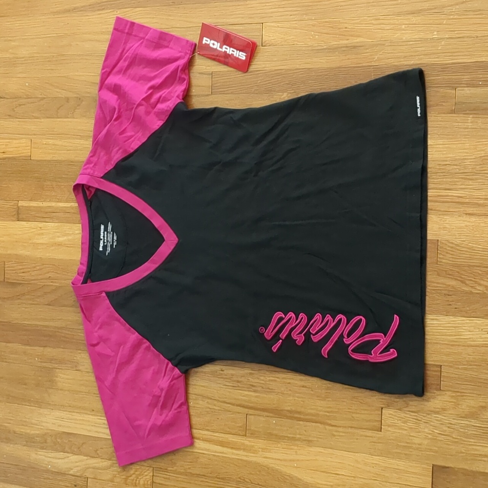 NWT Polaris V-neck Short Sleeve Top